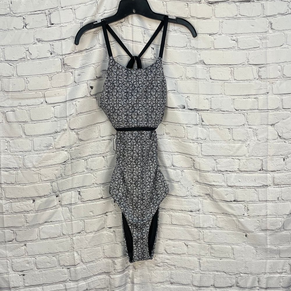 Patagonia 1 piece swimsuit. Black & White, Size M